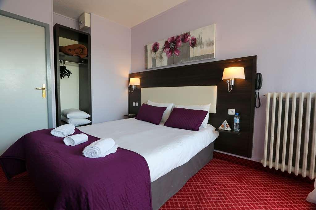 Brit Hotel Bleu Nuit 생트 객실 사진