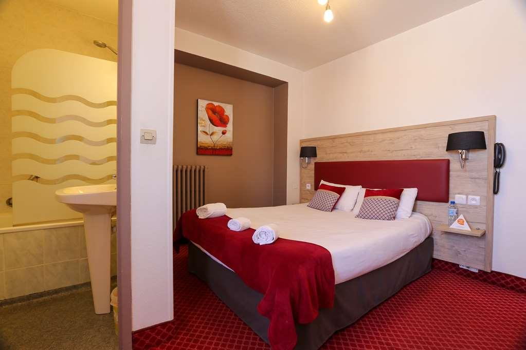 Brit Hotel Bleu Nuit 생트 객실 사진