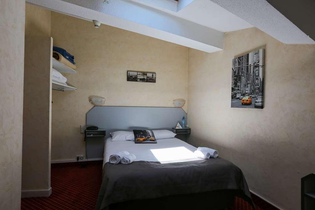 Brit Hotel Bleu Nuit 생트 객실 사진