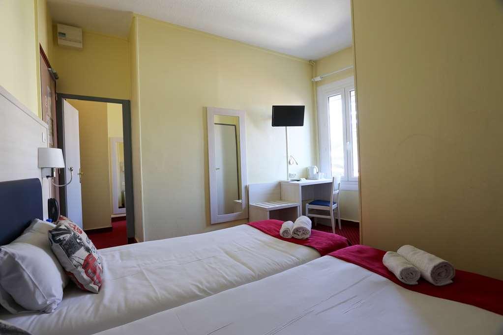 Brit Hotel Bleu Nuit 생트 객실 사진
