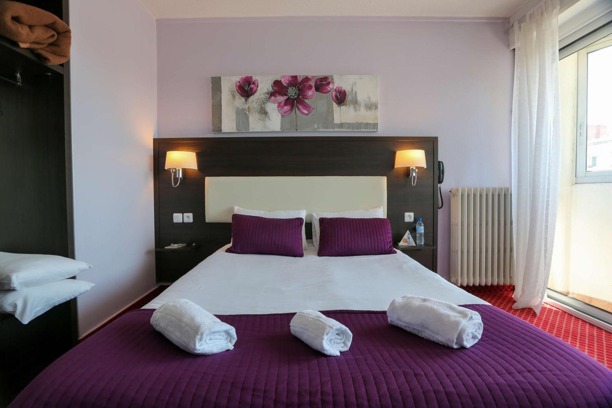 Brit Hotel Bleu Nuit 생트 외부 사진
