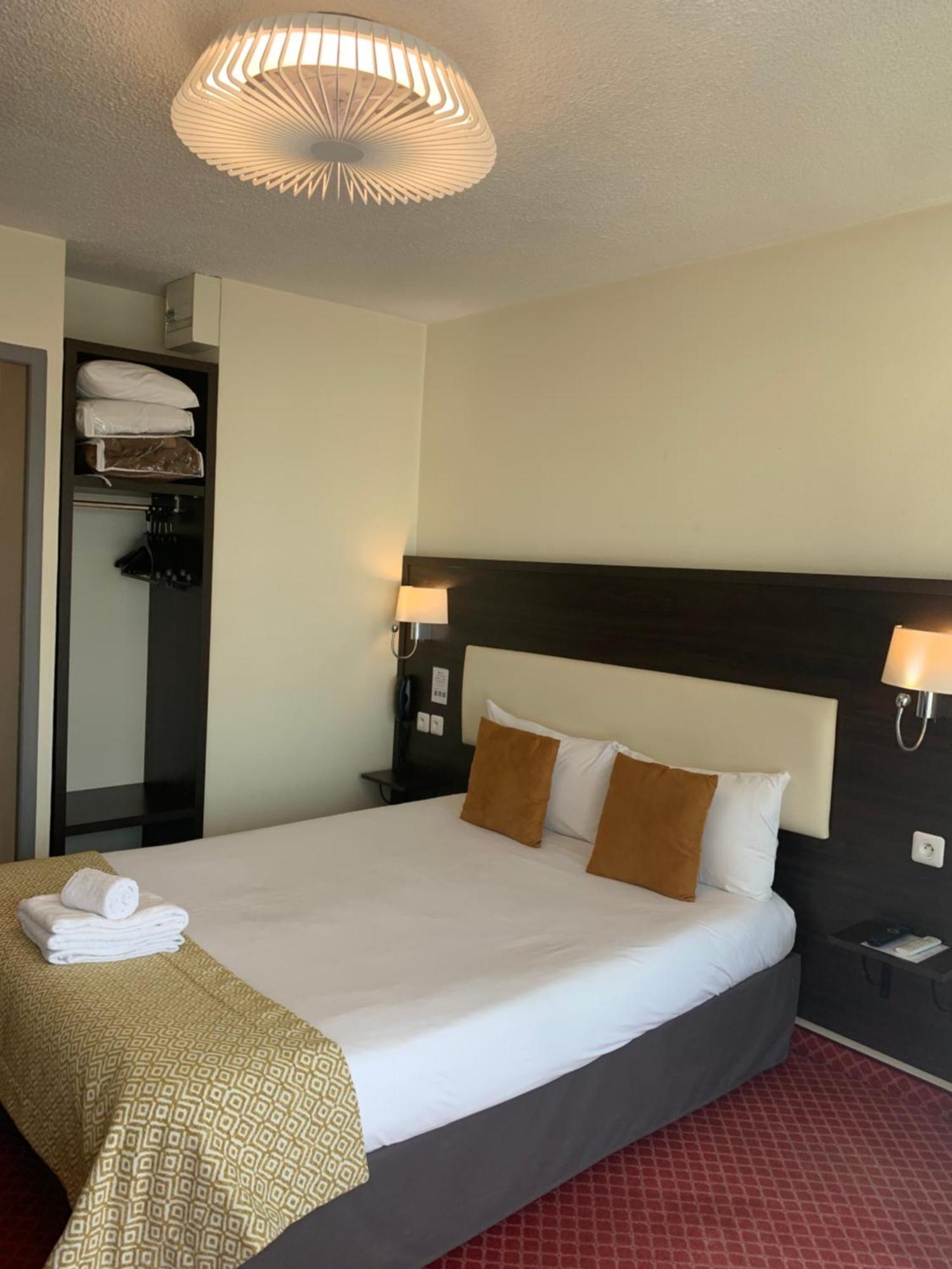 Brit Hotel Bleu Nuit 생트 외부 사진