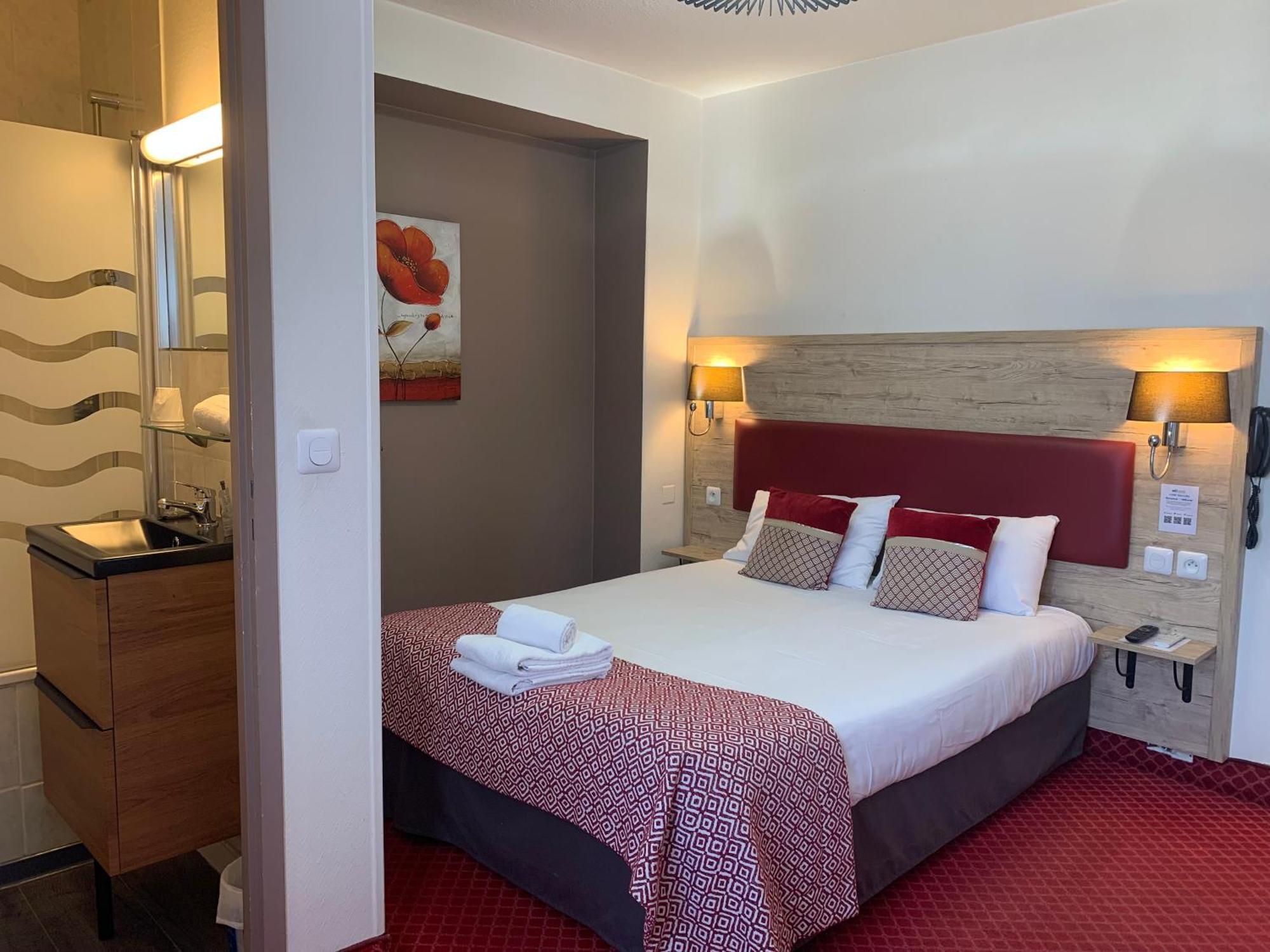 Brit Hotel Bleu Nuit 생트 외부 사진