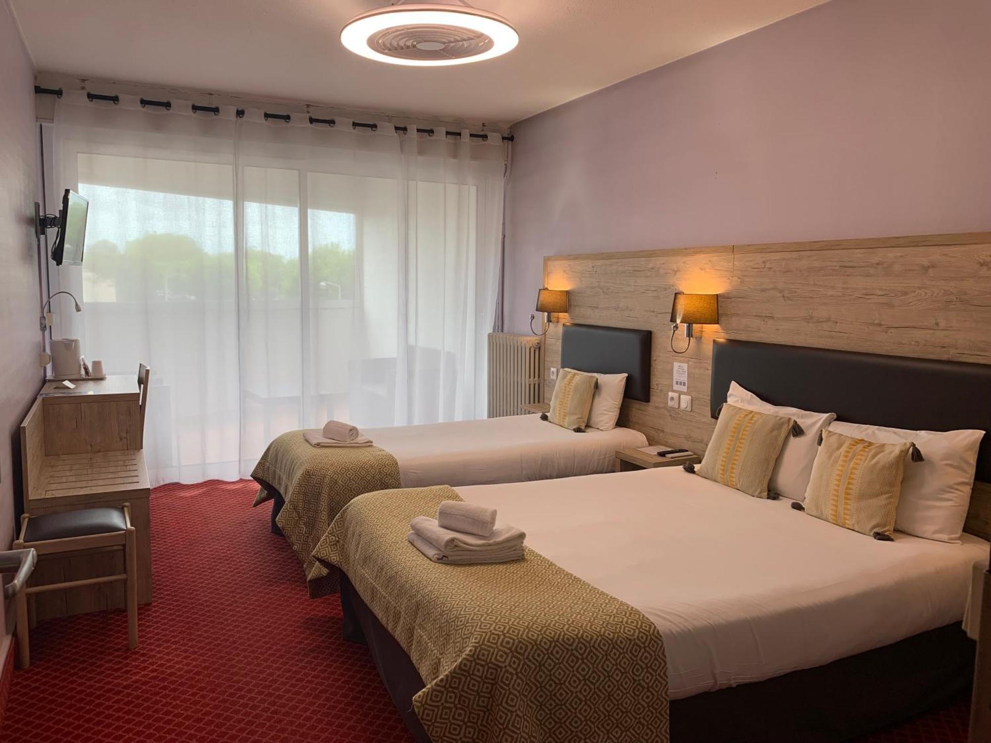 Brit Hotel Bleu Nuit 생트 외부 사진