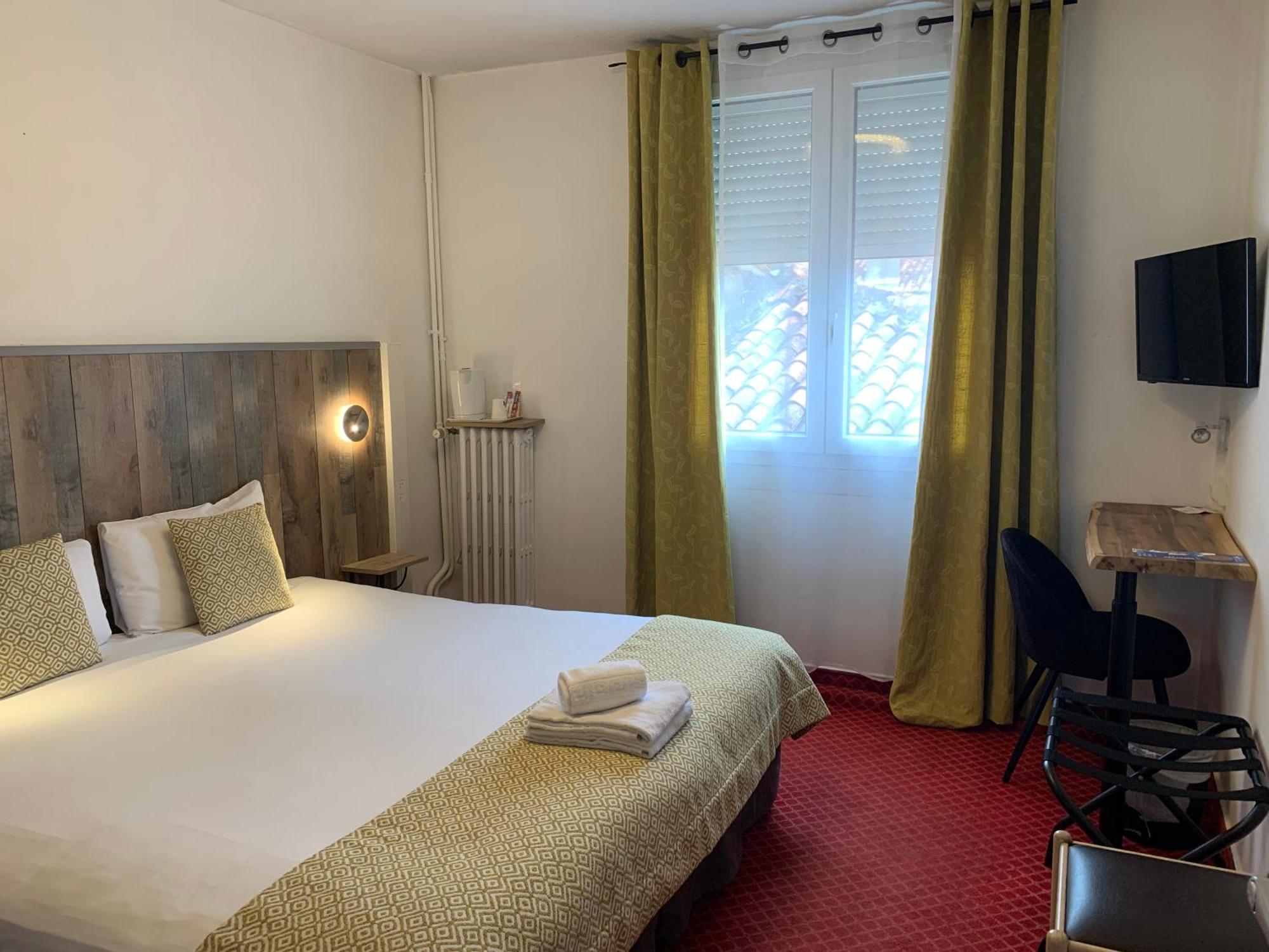 Brit Hotel Bleu Nuit 생트 외부 사진