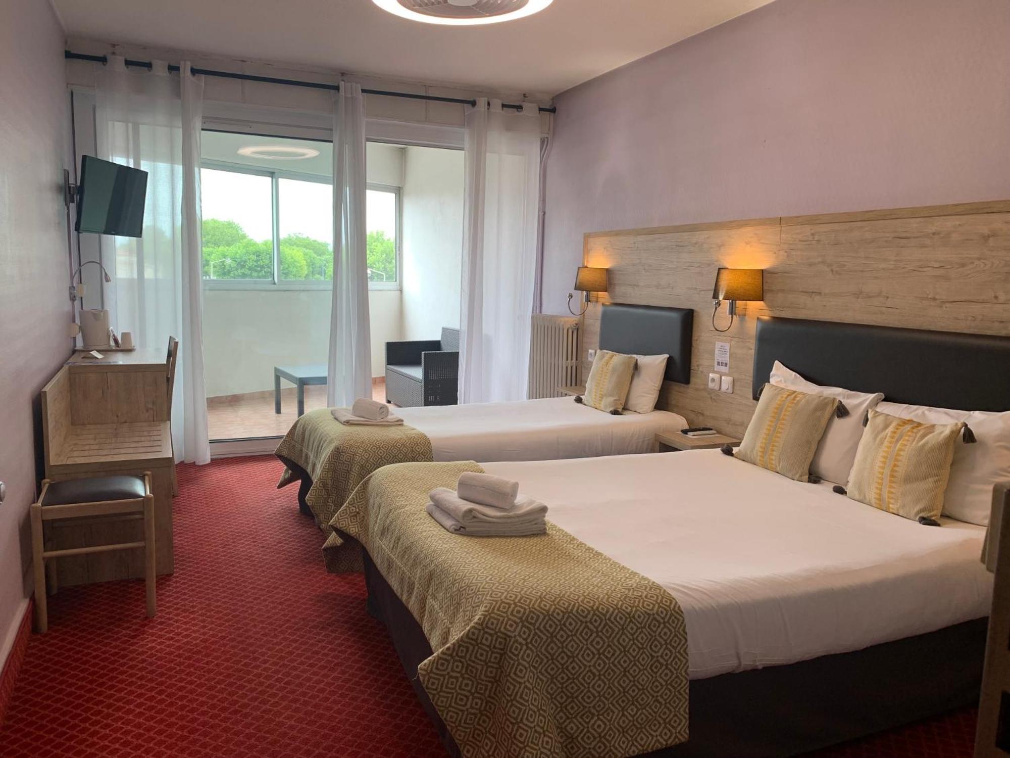 Brit Hotel Bleu Nuit 생트 외부 사진