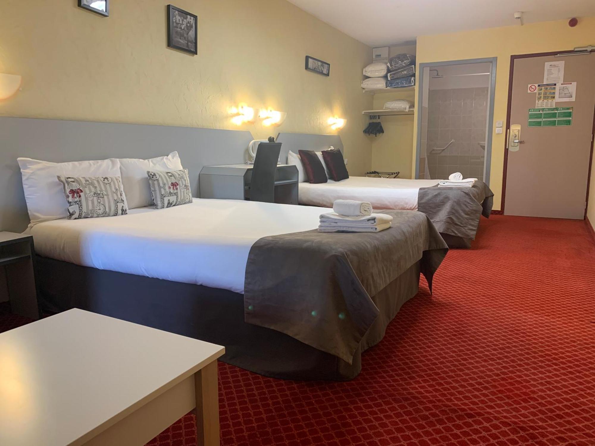 Brit Hotel Bleu Nuit 생트 외부 사진