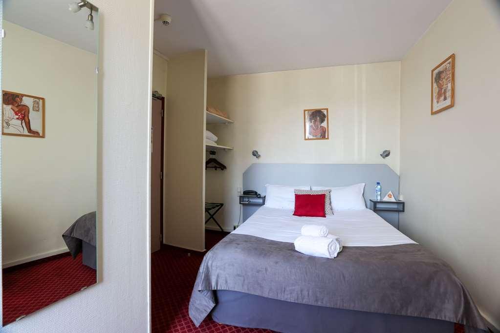 Brit Hotel Bleu Nuit 생트 객실 사진
