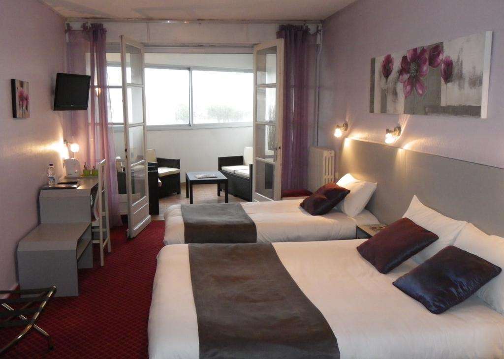 Brit Hotel Bleu Nuit 생트 객실 사진